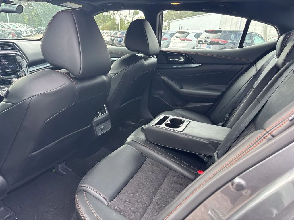 Used 2023 Gray Nissan SR image 7