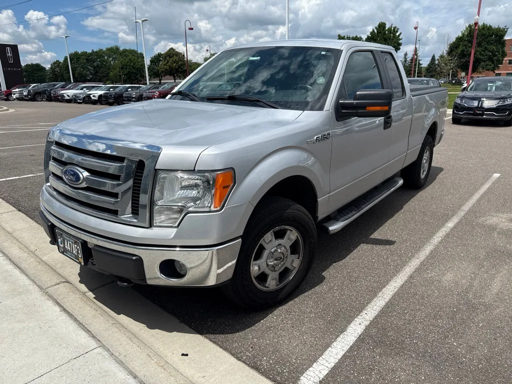 Used 2011 Silver Ford XLT image 4