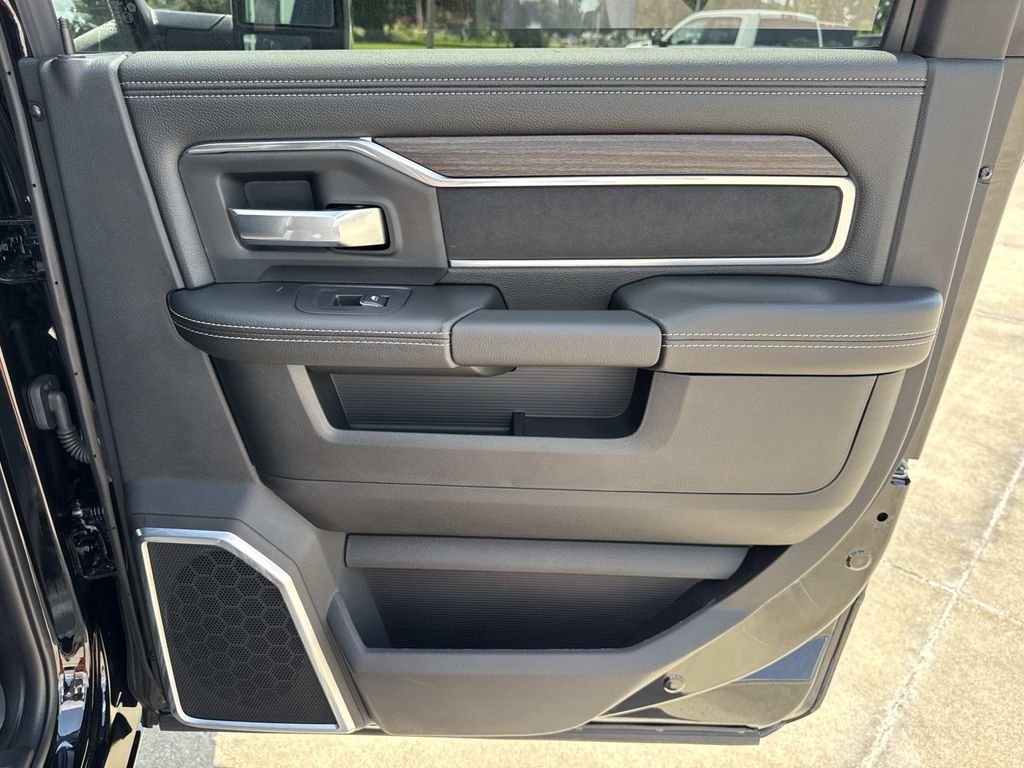 2026 RAM 2500 Laramie - Photo 21