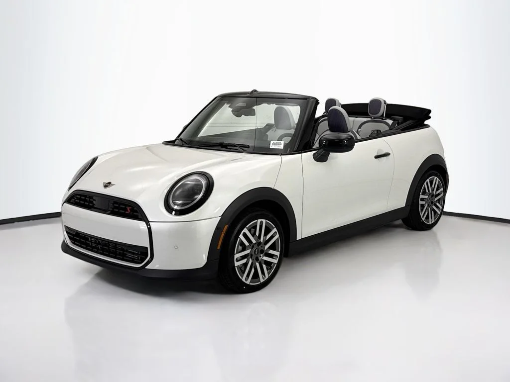 2026 MINI Convertible Cooper S Signature's photo