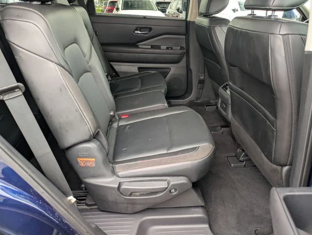 Used 2024 Blue Nissan SL image 22