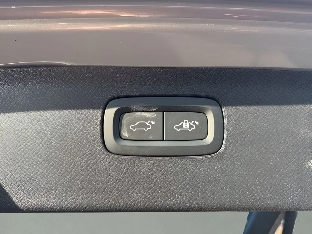 Used 2024 Gray Volvo Plus Bright Theme image 33
