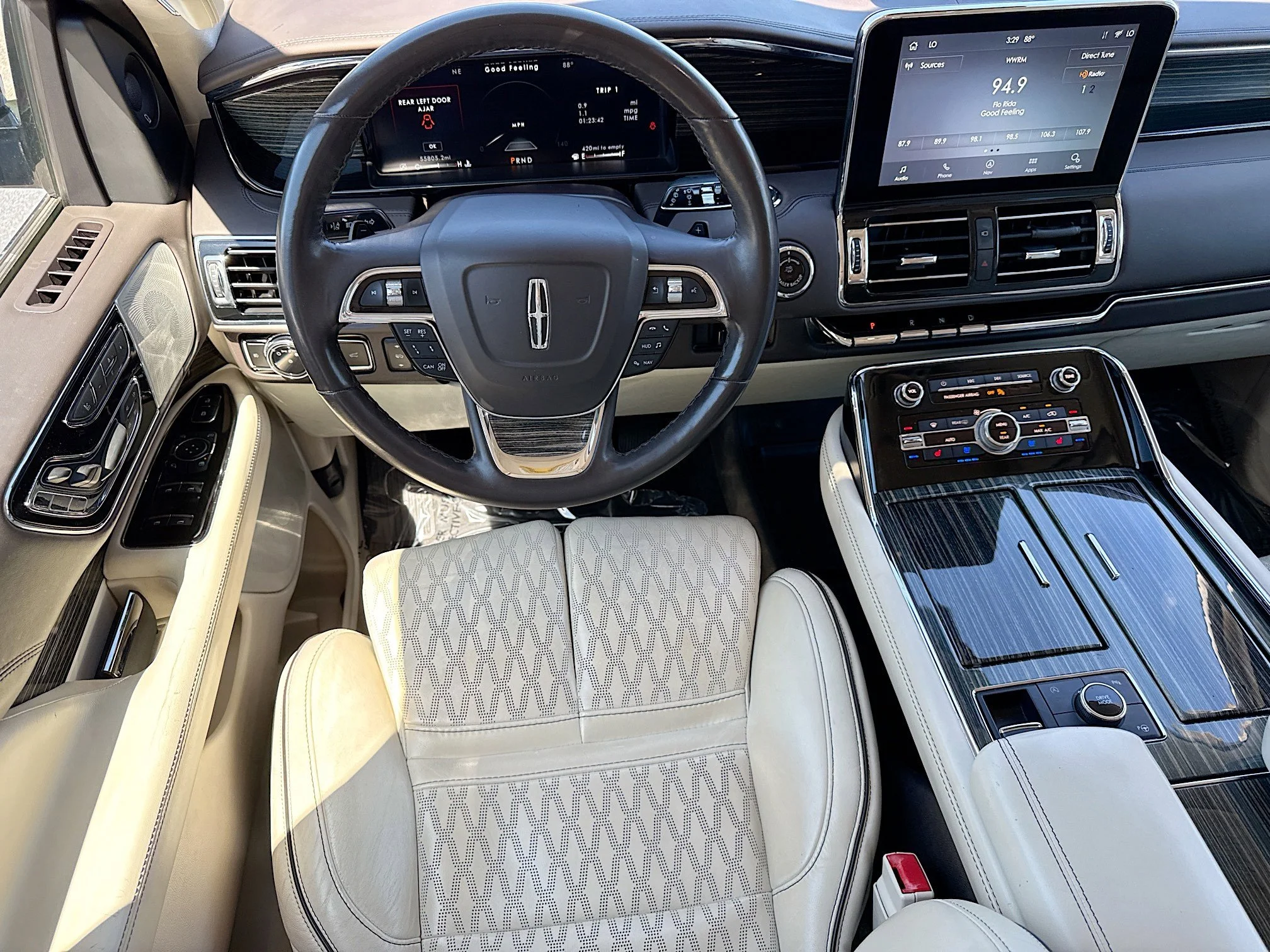 Used 2021 Chroma Crystal Blue Lincoln Black Label image 16