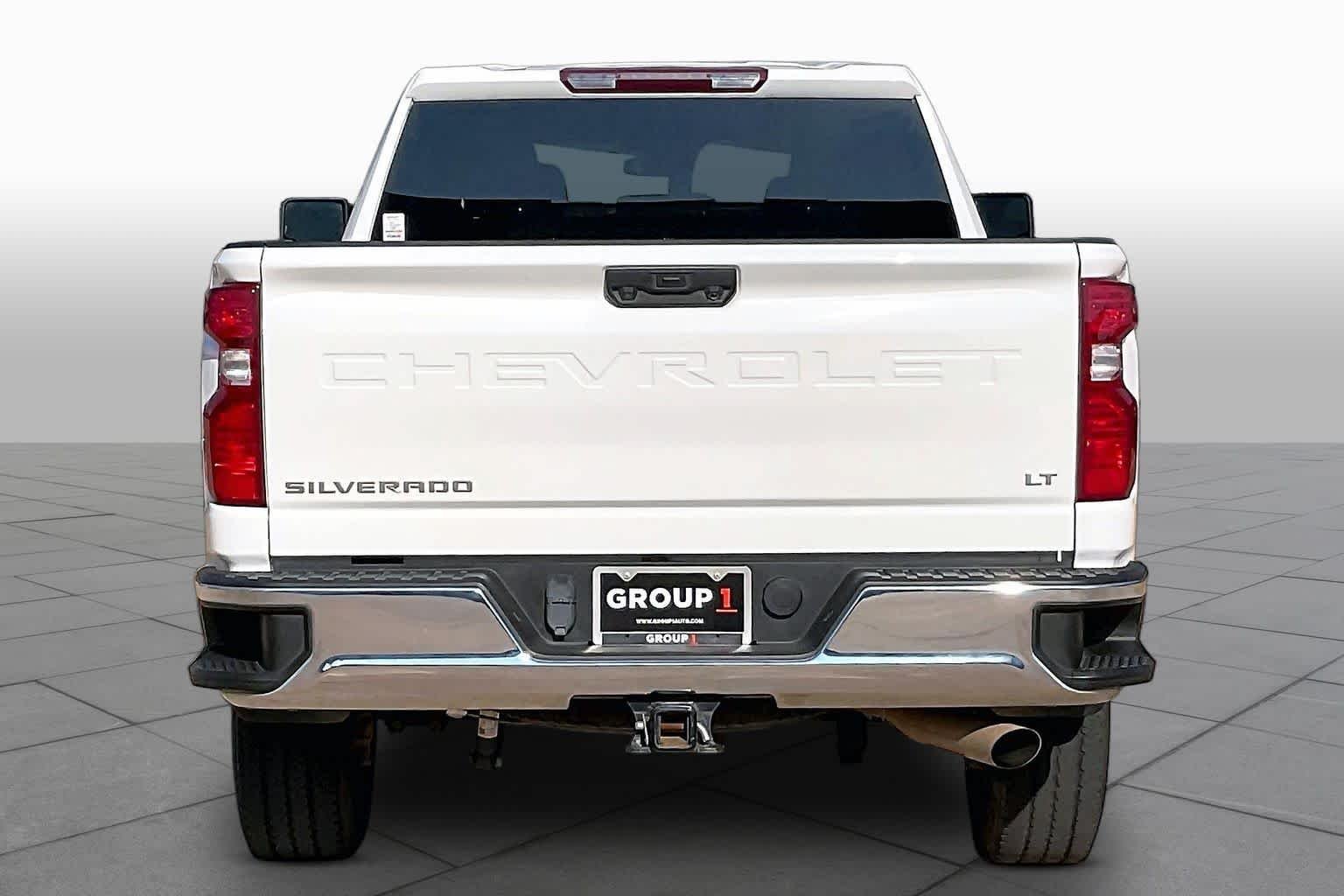 Used 2023 Summit White Chevrolet LT image 4