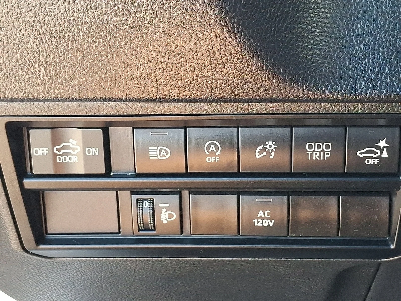 Used 2023 Ice Cap - 040 Toyota SR5 image 24