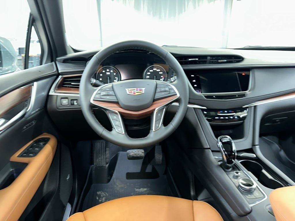 2026 Cadillac XT5 Premium Luxury - Photo 2