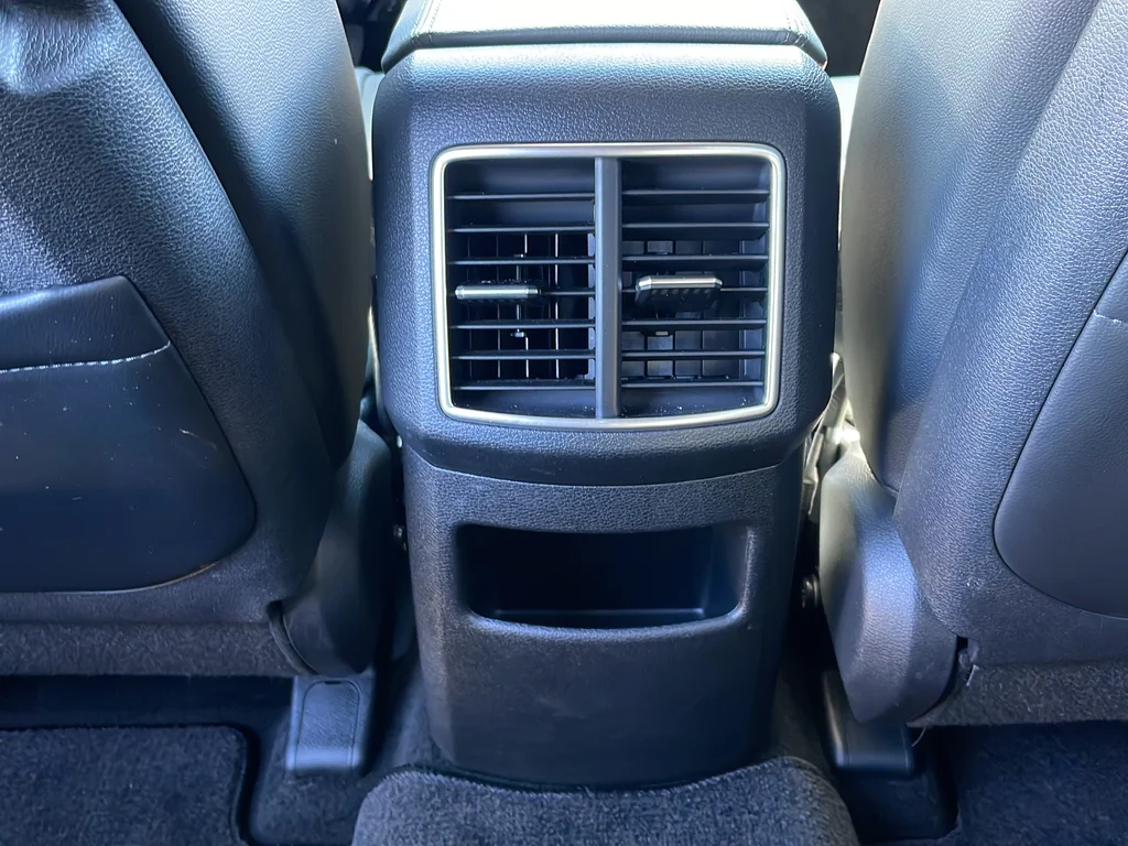 Used 2023 Black Kia X-Line image 32