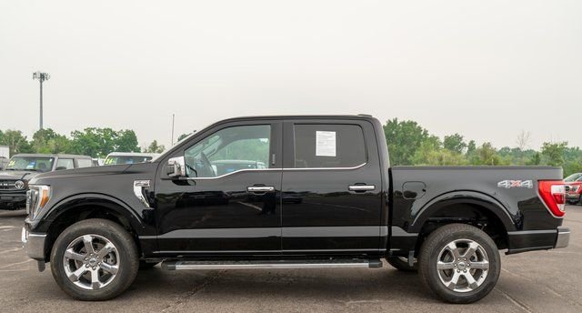 Used 2023 Agate Black Metallic Ford Lariat image 9