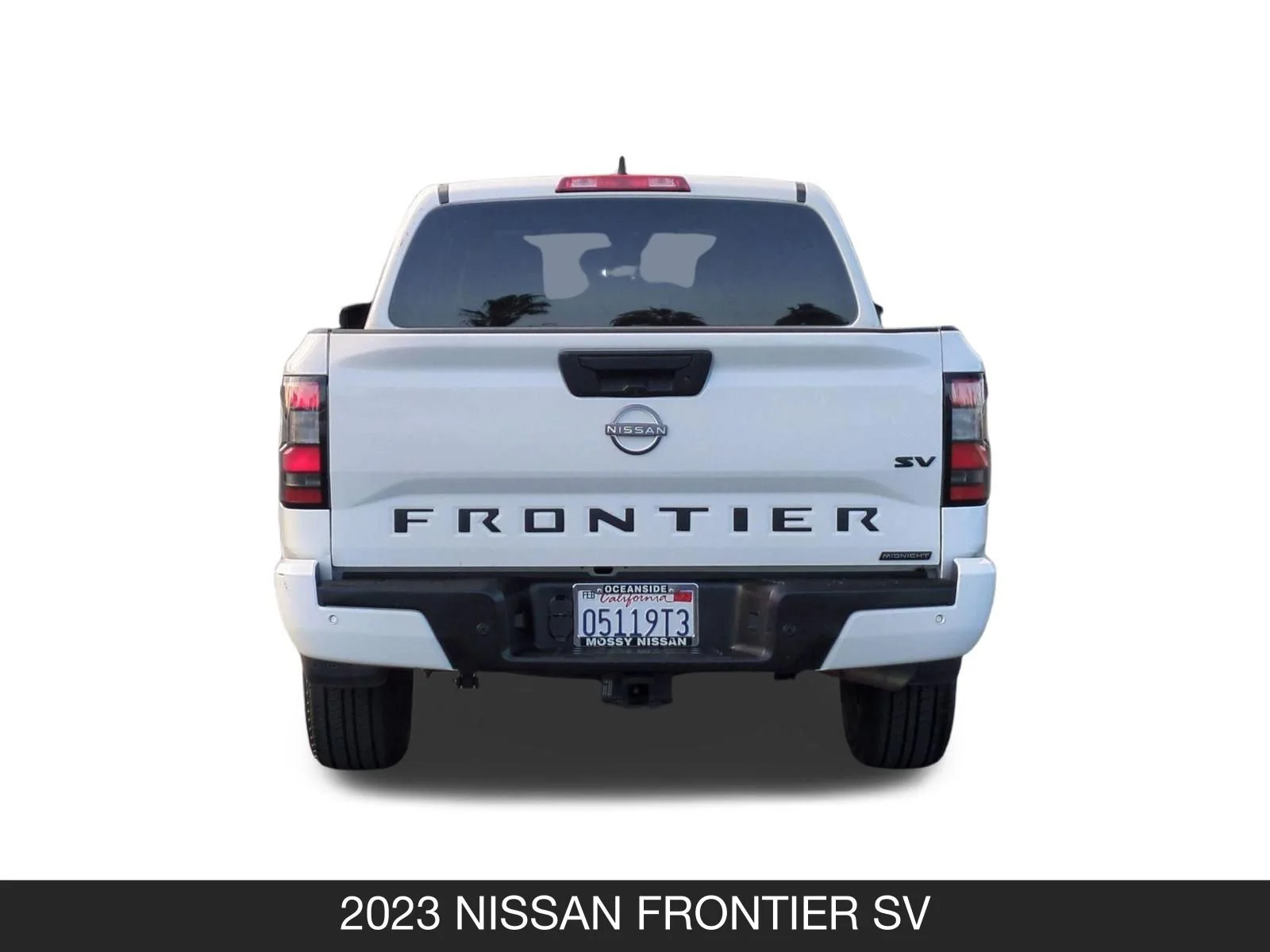 Used 2023 Glacier White Nissan SV image 9
