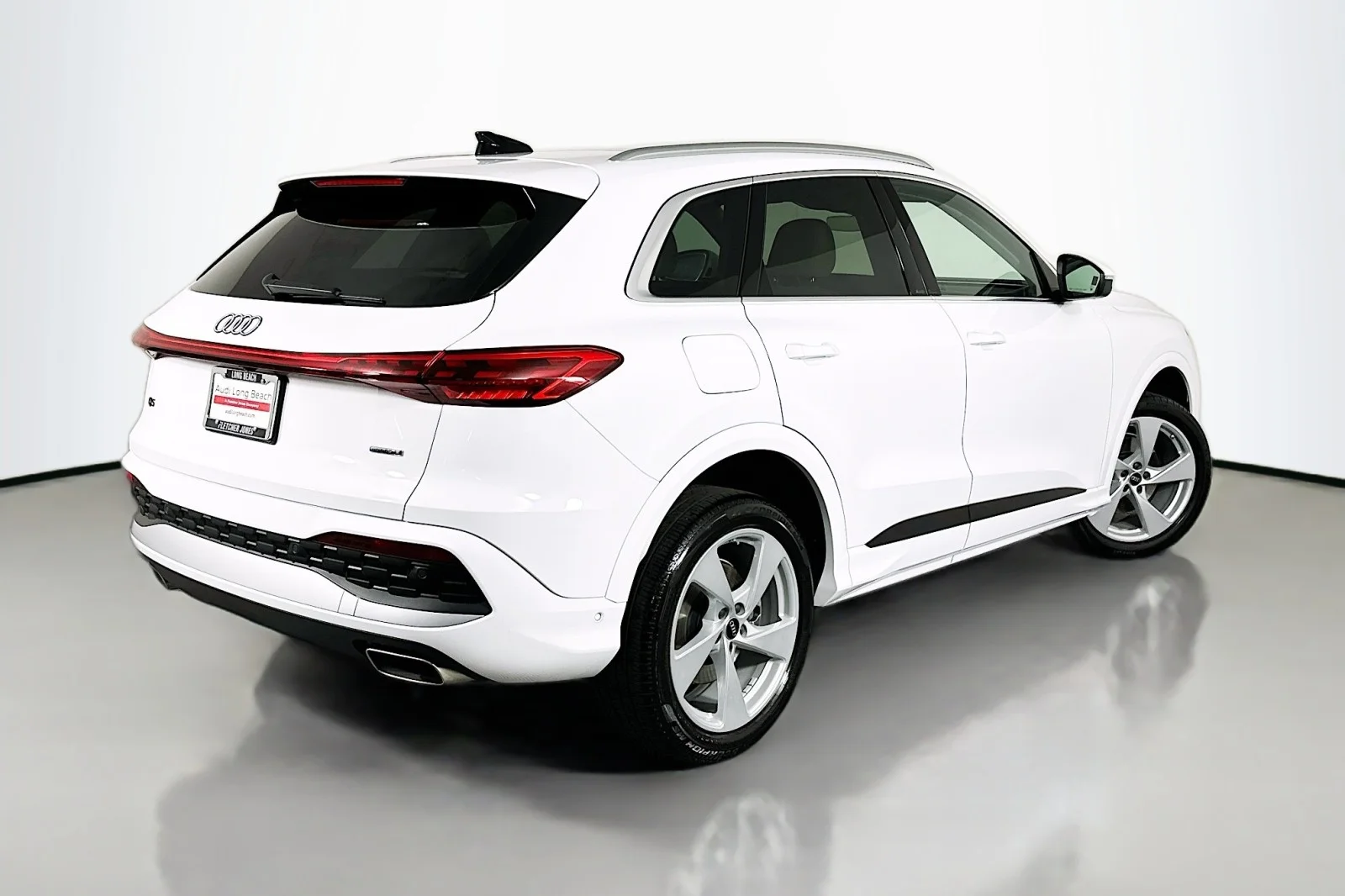 Used 2025 Arkona White Audi Premium Plus image 14
