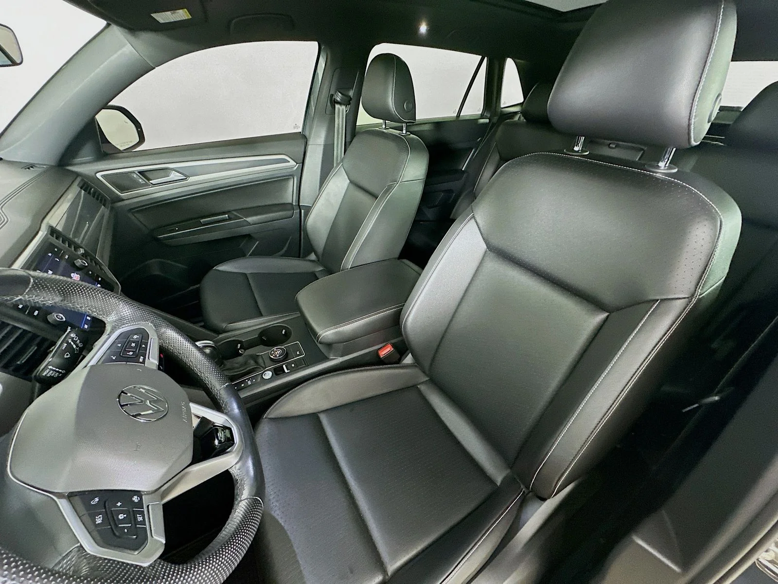 Used 2020 Gray Volkswagen  image 34
