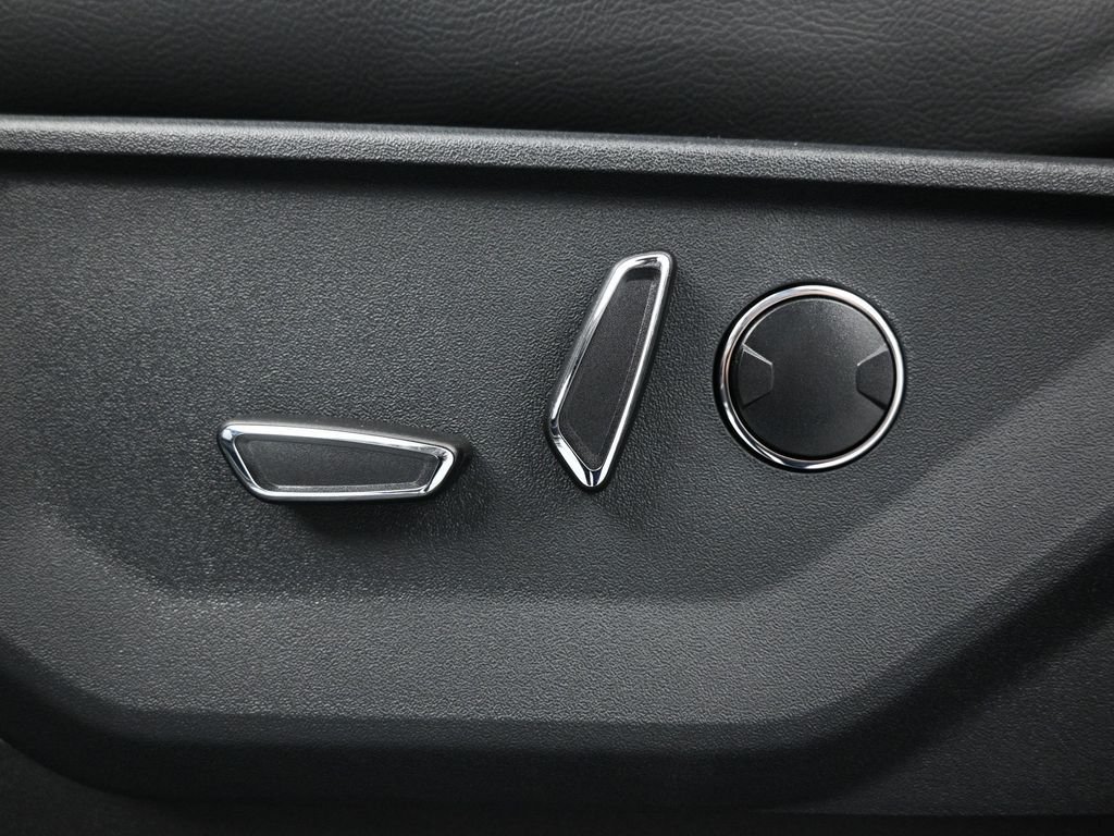 2025 Ford F-150 Lariat - Photo 9