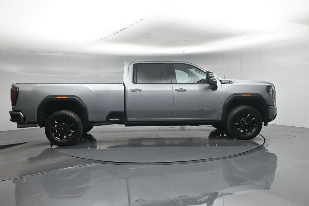Used 2025 Silver GMC AT4 image 31