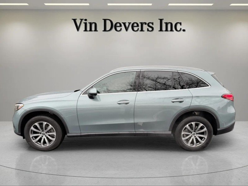 Used 2025 Verde Silver Metallic Mercedes-Benz GLC 300 image 4