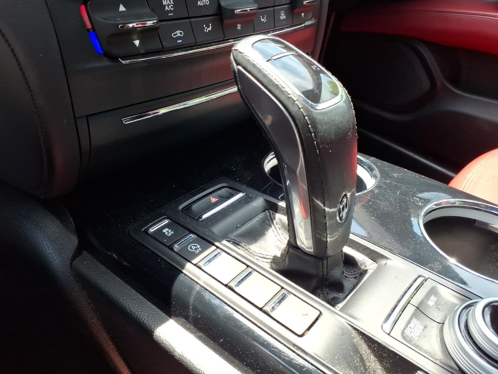 Used 2022 Bianco Maserati Modena image 8