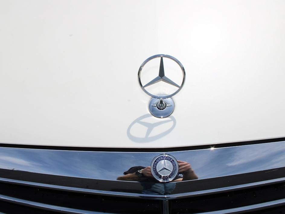 Used 2015 White Mercedes-Benz S 550 image 11
