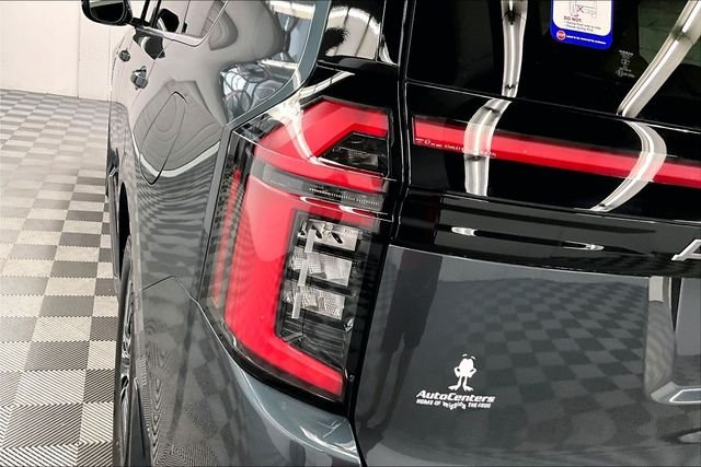 New 2026 Alpine Metallic/Super Blk Nissan Platinum Reserve image 20