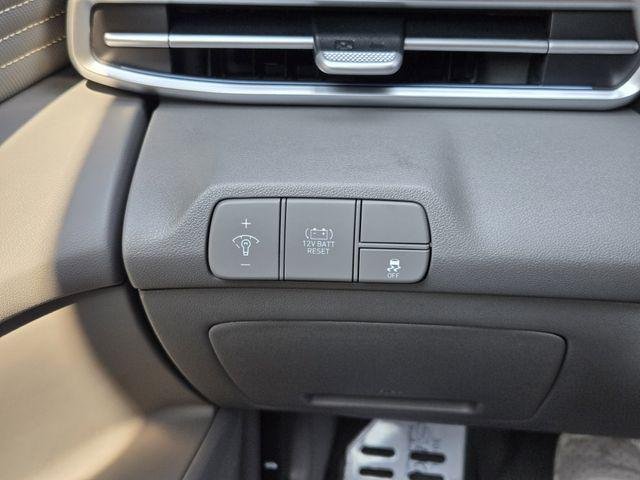 2025 Hyundai Elantra Blue - Photo 23