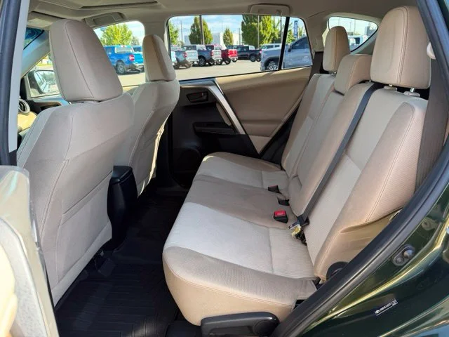 Used 2013 Spruce Mica Toyota XLE image 10