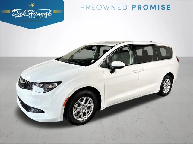 2023 Chrysler Voyager LX