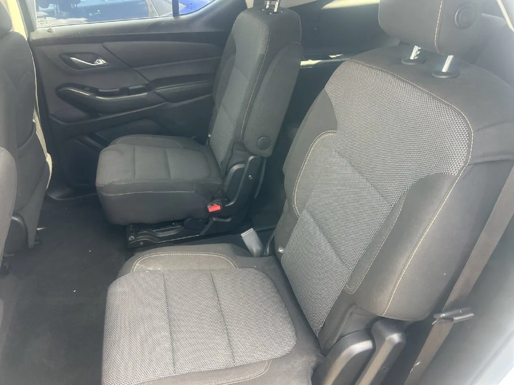 Used 2018 White Chevrolet LT image 18