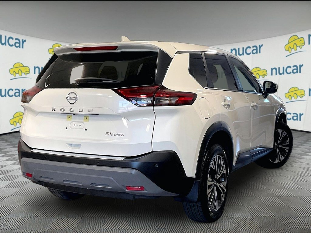 Used 2023 White Nissan SV image 5