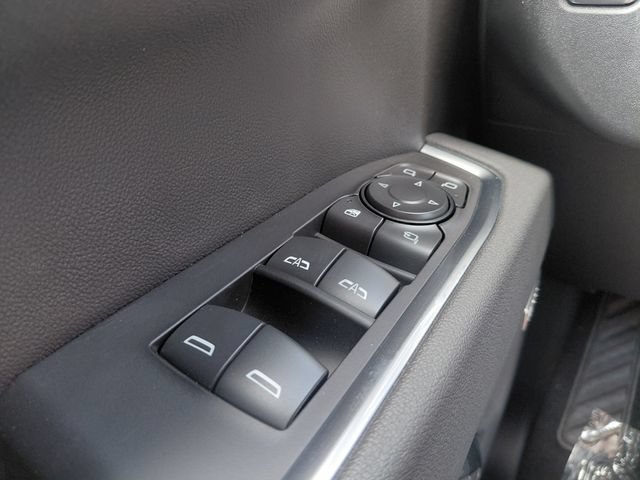 2026 GMC Sierra 1500 SLT - Photo 18