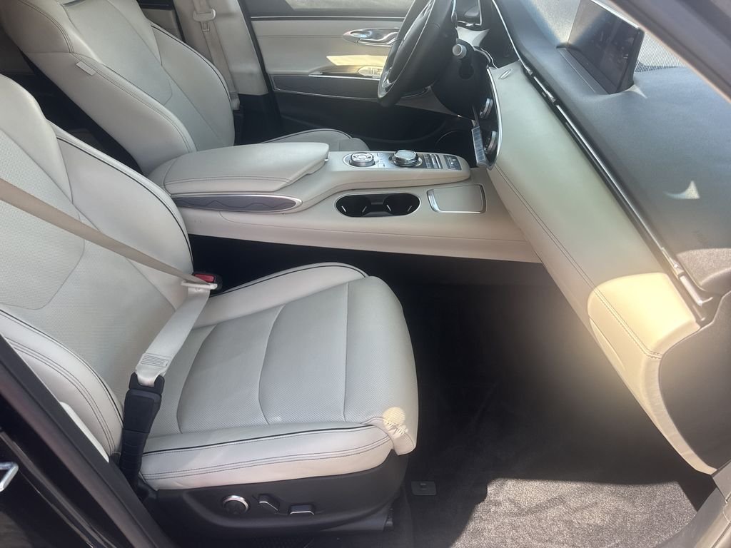 2023 GENESIS GV70 Standard - Photo 13