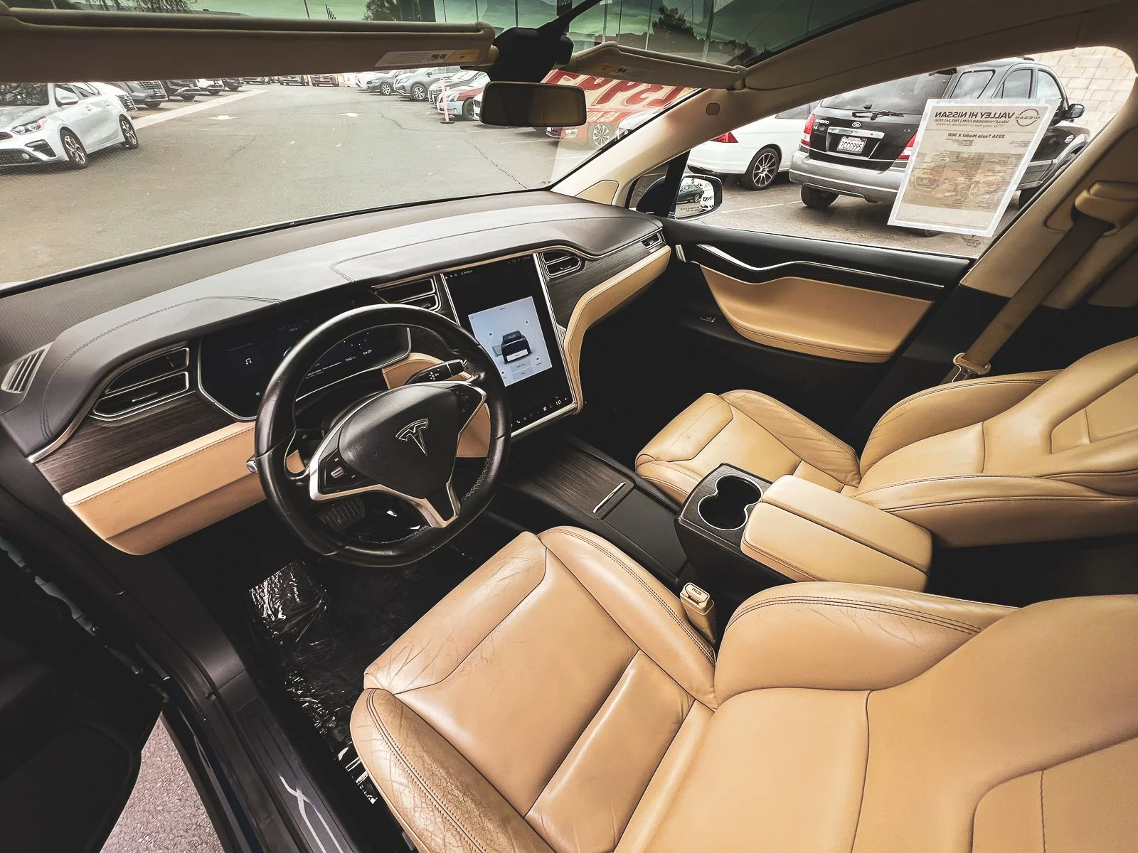 2016 Tesla Model X - Photo 13