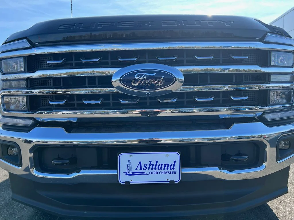 New 2026 Black Ford Lariat image 10