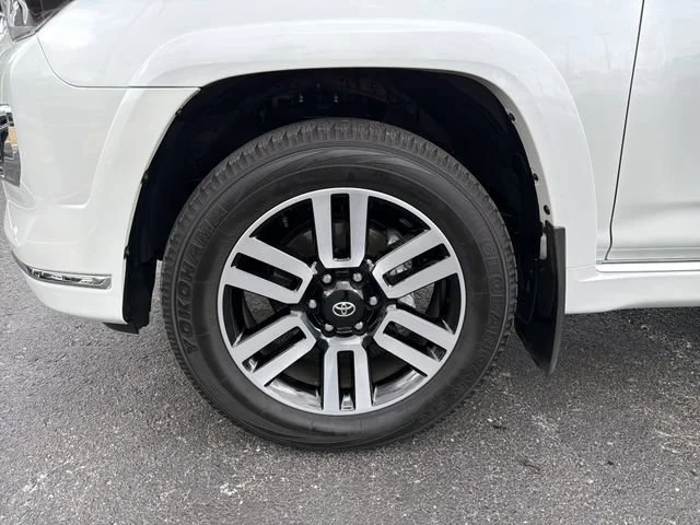 Used 2024 Off-white Toyota Limited image 33