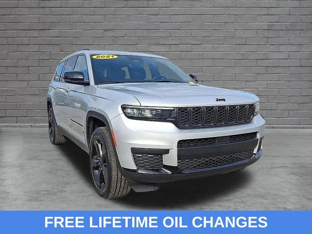 Used 2021 Silver Zynith Jeep Altitude image 2