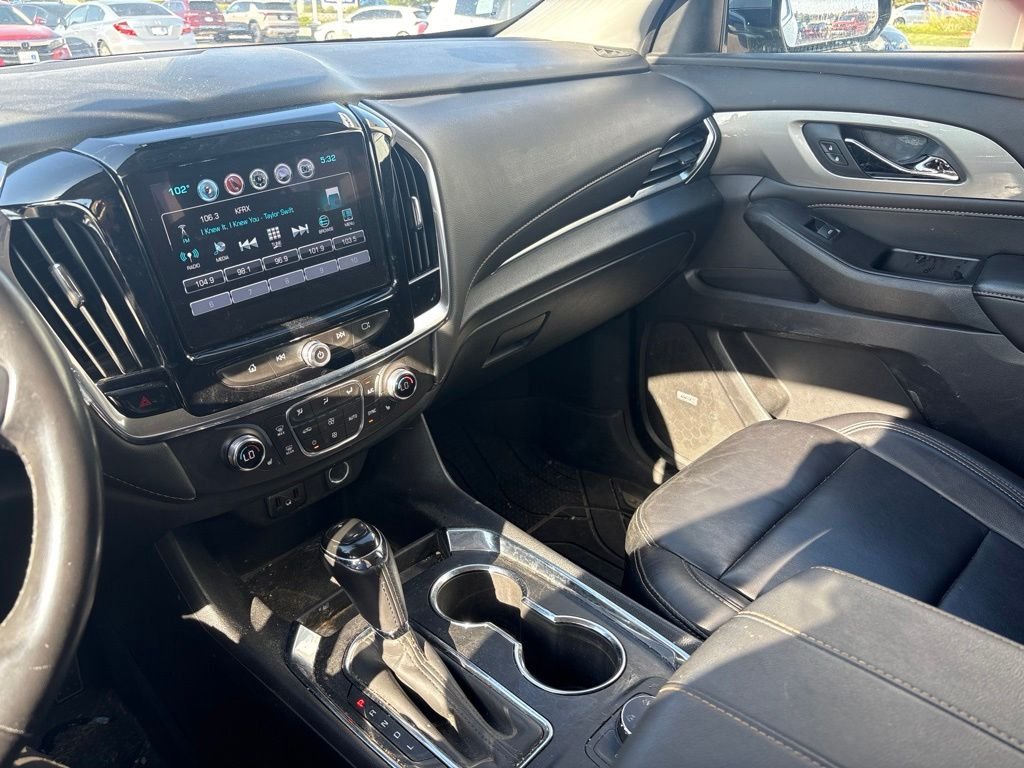 Used 2018 Satin Steel Metallic Chevrolet 3LT image 24