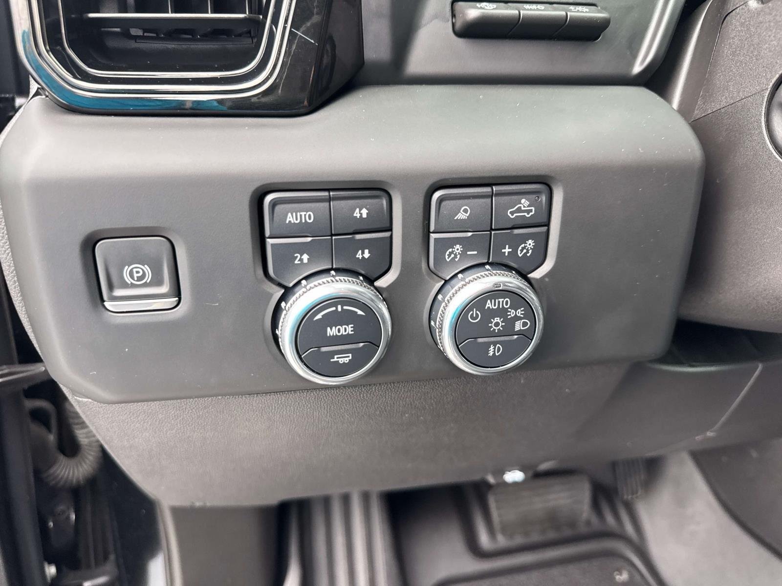 Used 2023 Onyx Black GMC AT4X image 20