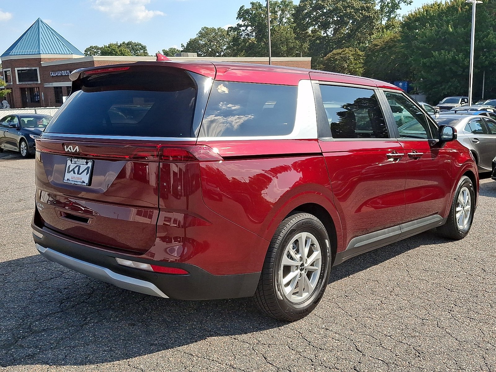 Used 2024 Flare Red Kia LX image 6