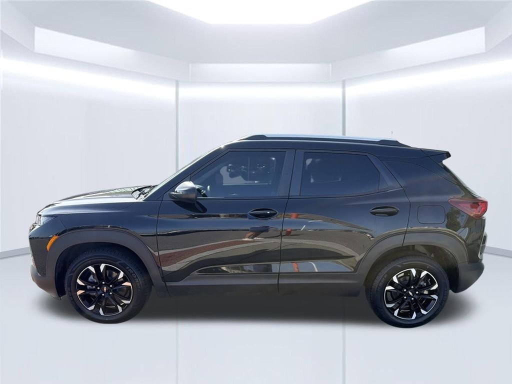 Used 2023 Black Chevrolet LT image 3