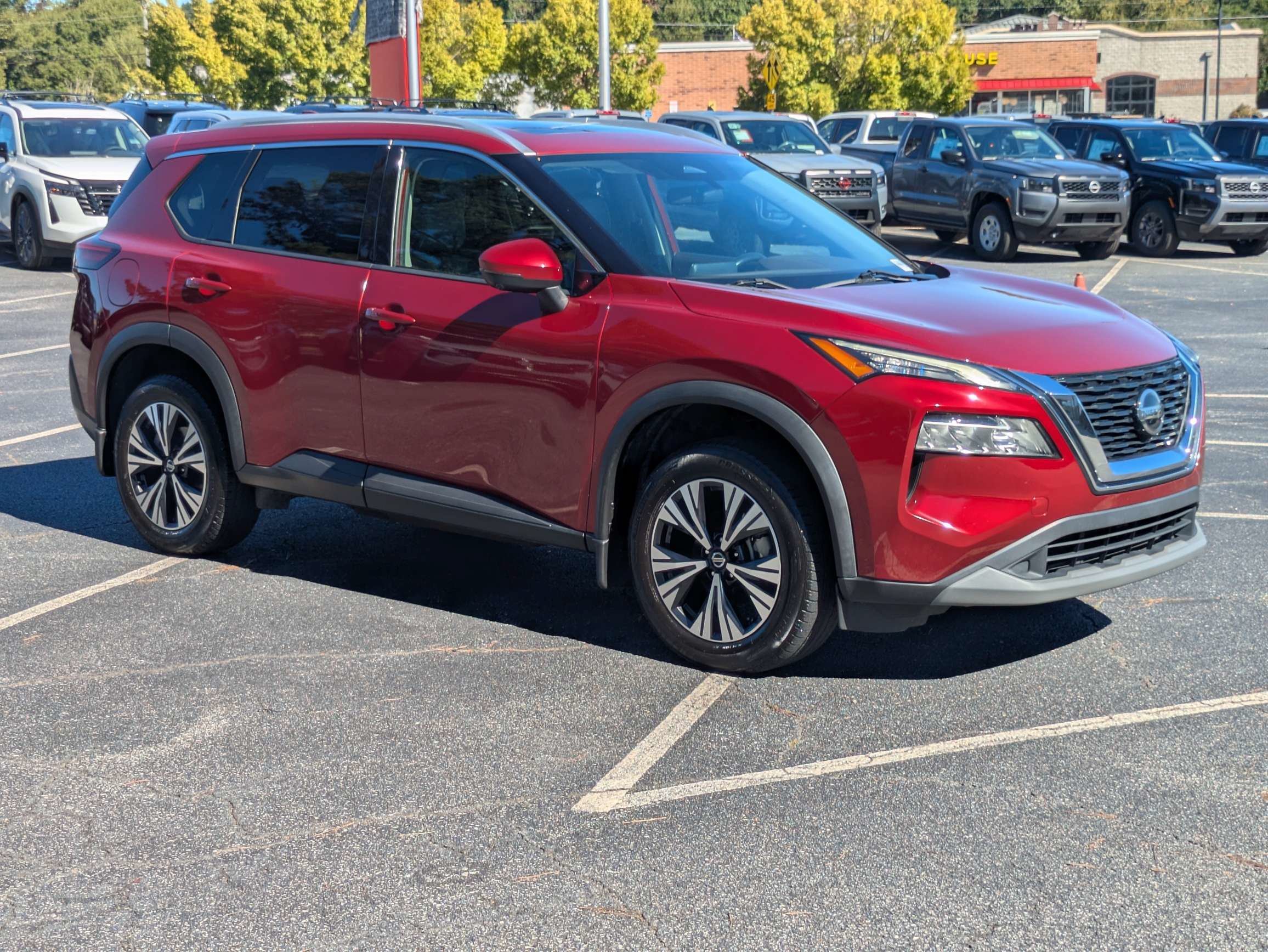 Used 2021 Red Nissan SV image 1