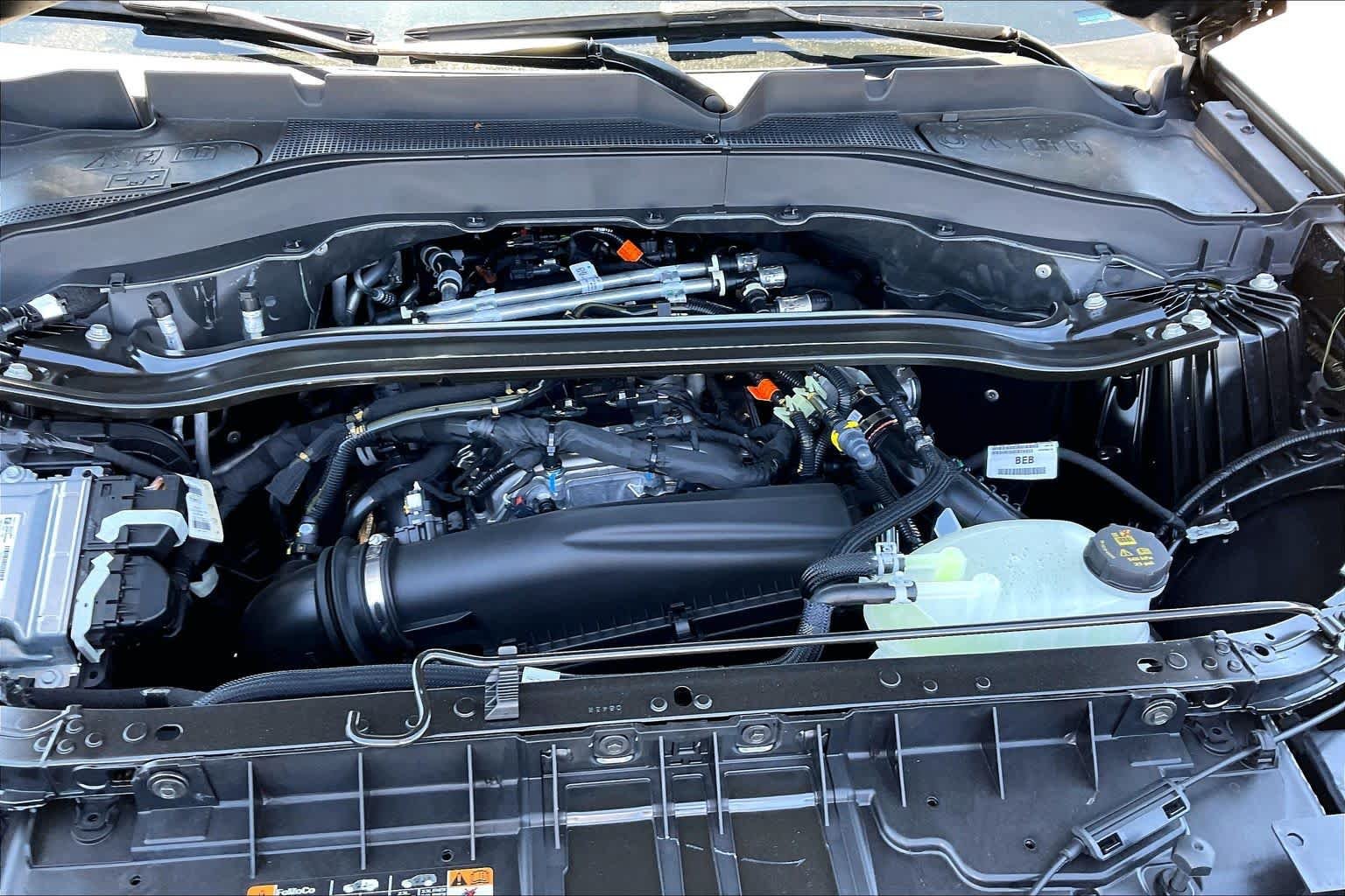 New 2026 Carbonized Gray Metallic Ford Platinum™ image 16