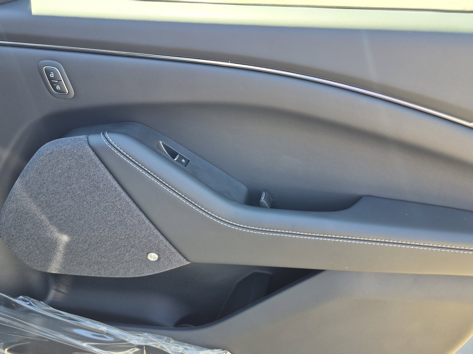 New 2026 Glacier Gray Metallic Tri-coat Ford Premium image 14