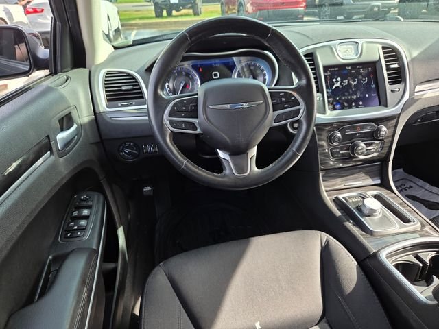Used 2021 Gloss Black Chrysler Touring image 7