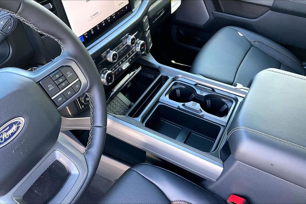 New 2026 Ford Super Duty F-250 Lariat 4D Crew Cab