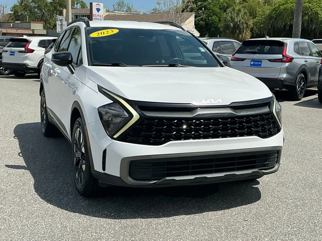 Used 2023 White Kia X-Line image 11