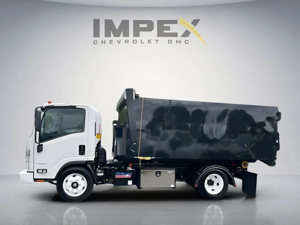 Used 2024 Arc White Chevrolet 1WT image 2