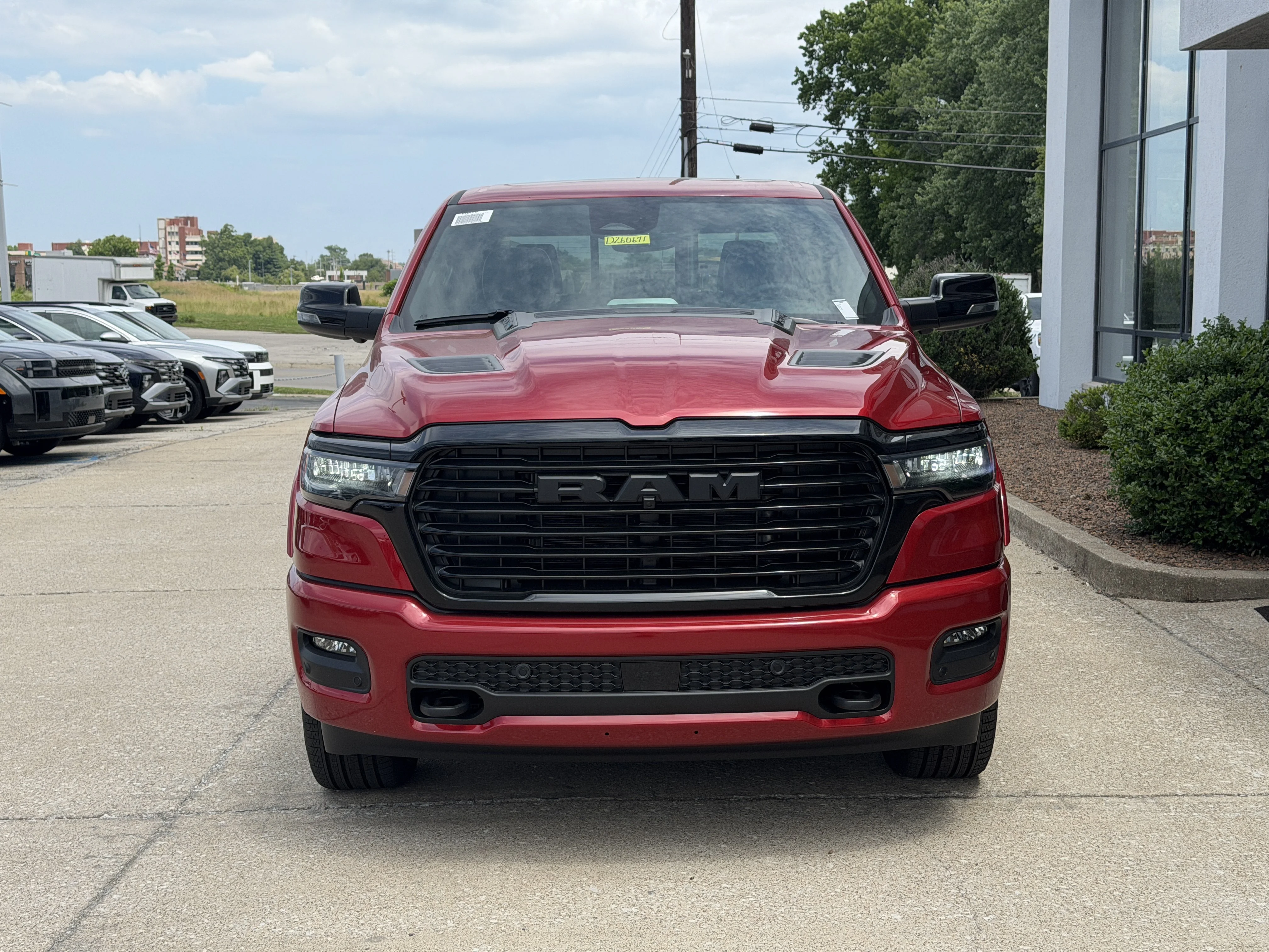 New 2026 Molten Red Pearl-Coat Exterior Paint RAM Laramie image 23