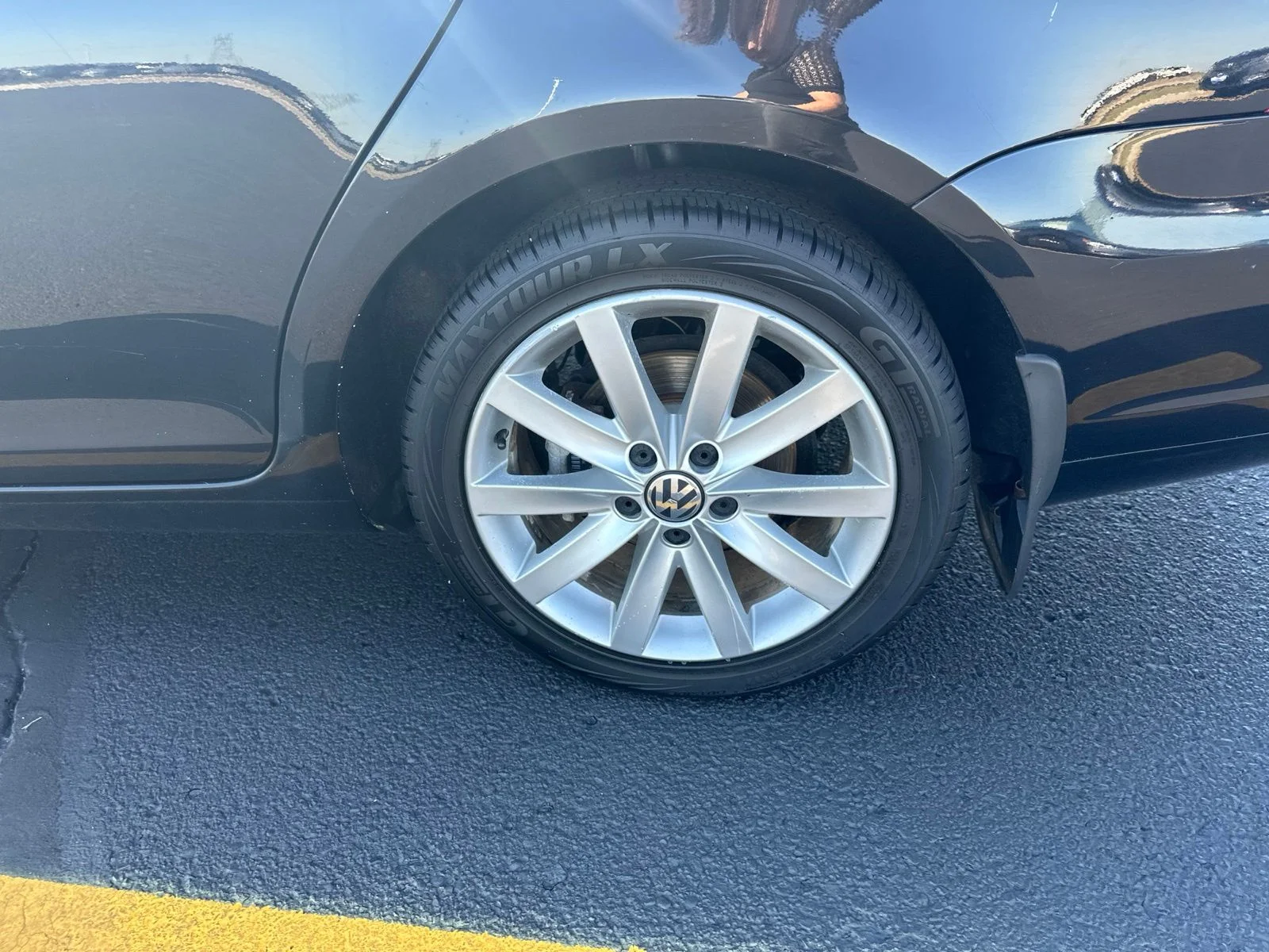 Used 2014 Black Volkswagen 2.0L TDI image 9