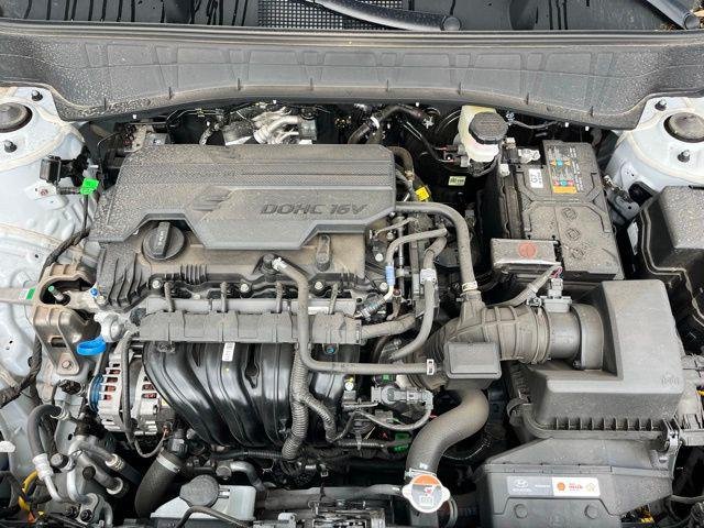 New 2026 White Hyundai SE FWD image 27