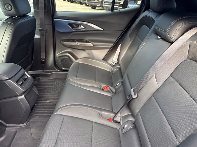 Used 2024 Riptide Blue Metallic Chevrolet 2LT image 18
