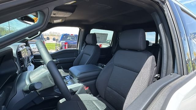 New 2026 White Ford XLT image 16