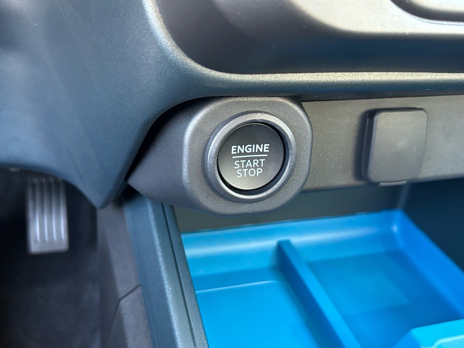 New 2026 Space White Metallic Ford XLT image 15