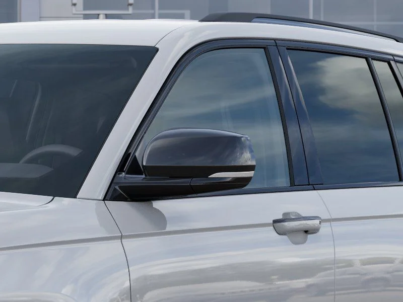 New 2025 Bright White Clear-Coat Exterior Paint Jeep Limited image 13